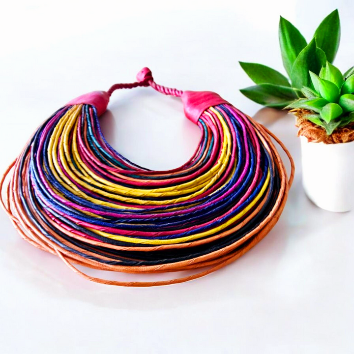 Vibrant Majesty Collar