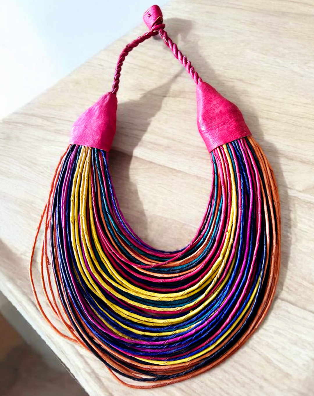 Vibrant Majesty Collar