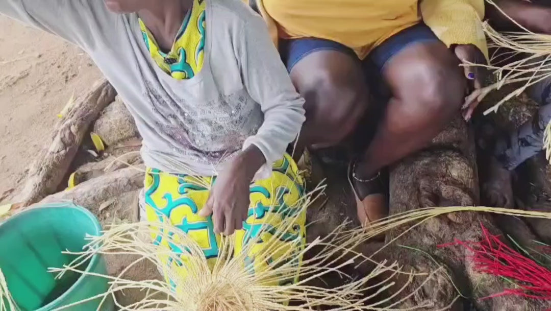 Bolga Round Tray with Leather Handles (Plant-Based Dyes)